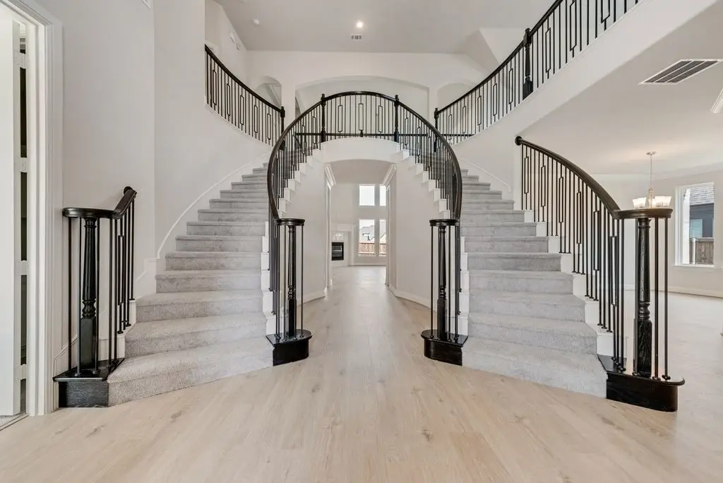 1706 Cedar Bluff Parkway, Mansfield, TX 76063 - Image #1