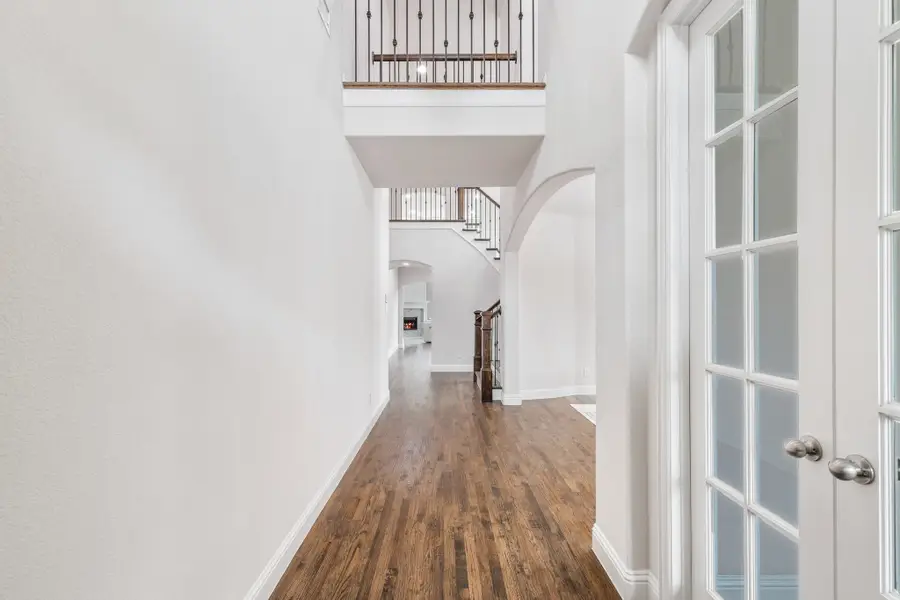 5101 Del Molin Avenue, Lewisville, TX 75056 - Image #2