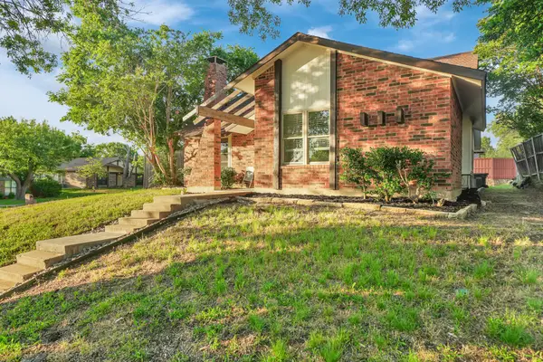1024 E Peters Colony Road, Carrollton, TX 75007