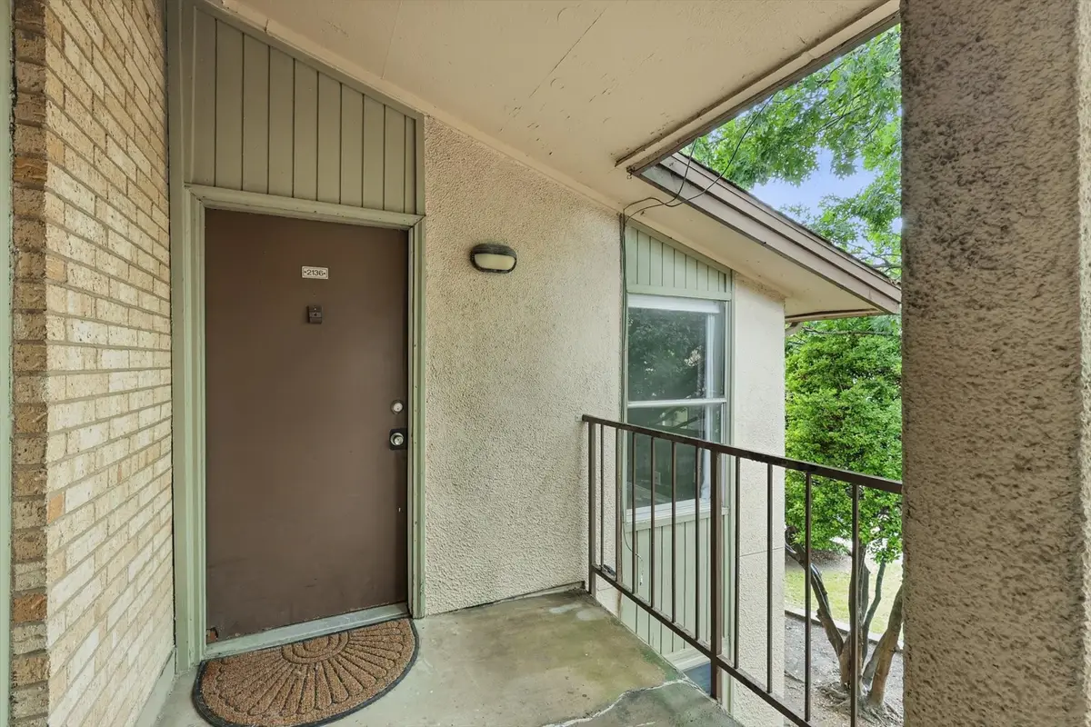 12824 Midway Road #2136, Dallas, TX 75244 - Image #1