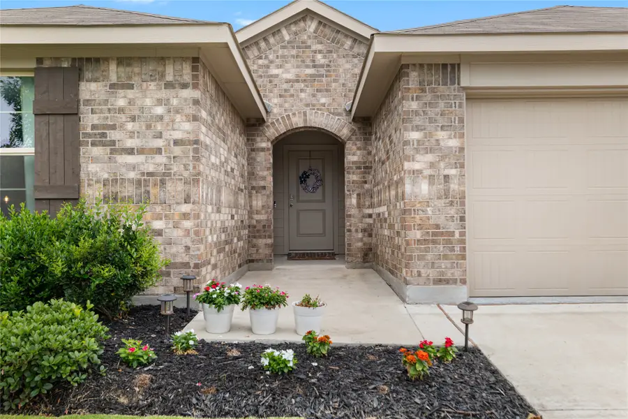 16416 White Fish Lane, Justin, TX 76247 - Image #2