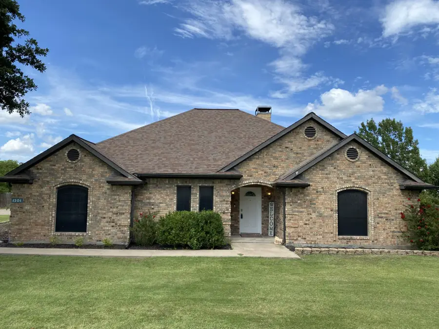 1201 E Oaklawn Drive, Talty, TX 75160 - Image #2