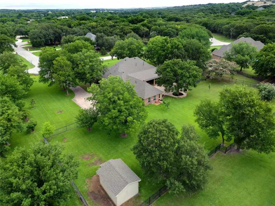 613 W Aurora Vista Trail, Aurora, TX 76078 - Image #2