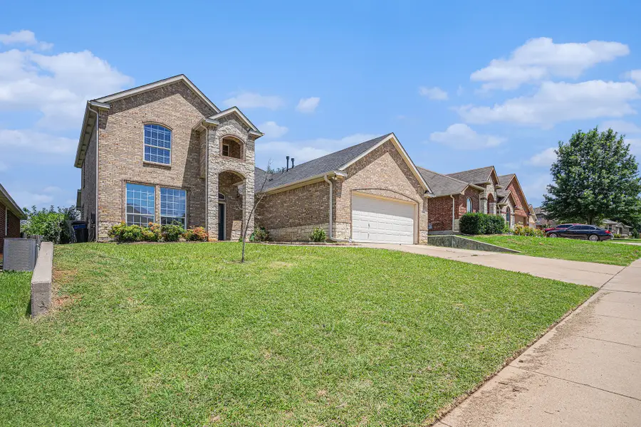 1121 Hidden Glen Court, Burleson, TX 76028 - #2