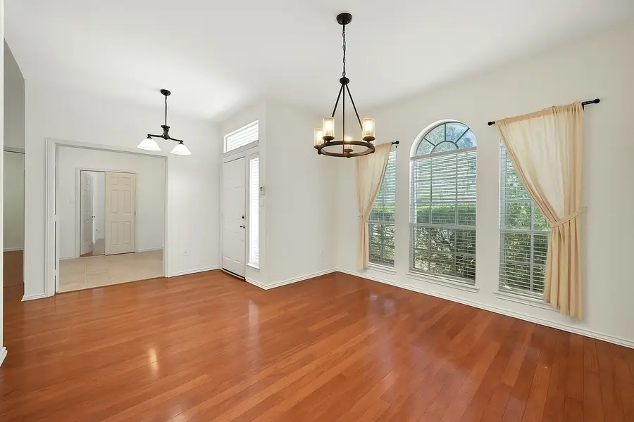 1215 Aylesbury Drive, Allen, TX 75002 - Image #3