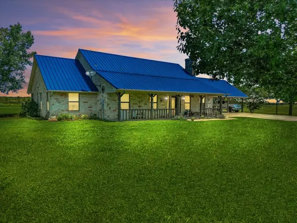 239 Valek Road, Ennis, TX 75119