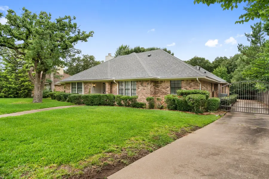 4002 Copperwood Court, Colleyville, TX 76034 - Image #3