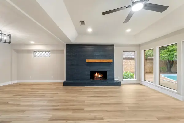 809 Havenwood Lane S, Fort Worth, TX 76112