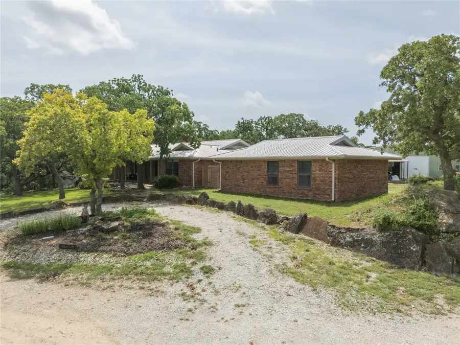 18 Tula Court, Nocona, TX 76255 - Image #2