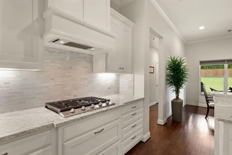 226 Colt Drive, Gainesville, TX 76240 - Image #2