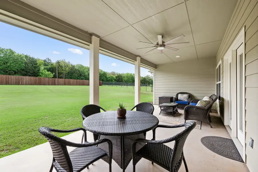 226 Colt Drive, Gainesville, TX 76240 - Image #3