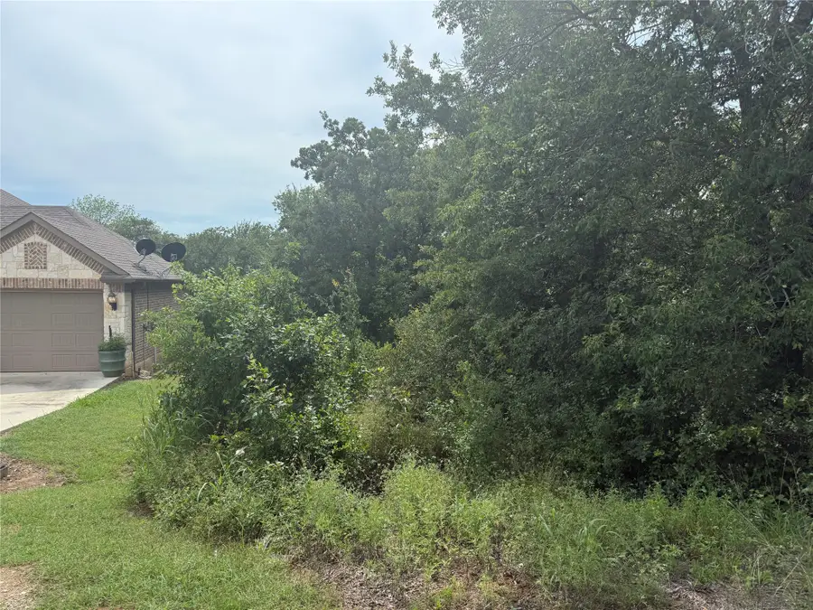 103 Timber Trail #6, Runaway Bay, TX 76426 - Image #3