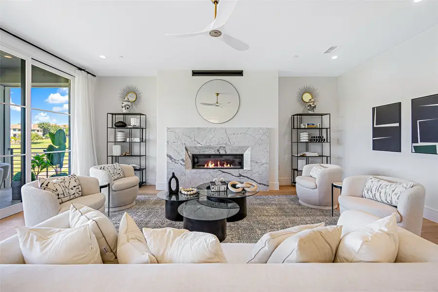 350 N O Connor Ridge Boulevard #14, Irving, TX 75038 - Image #2