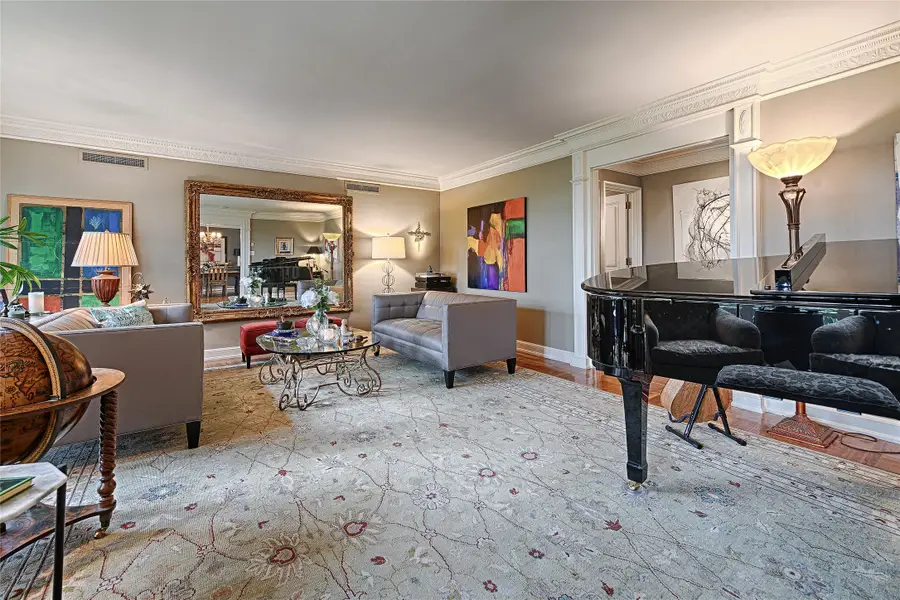3525 Turtle Creek Boulevard #4E, Dallas, TX 75219 - Image #3
