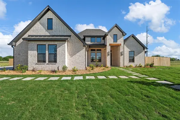 213 Amistad, McGregor, TX 76657