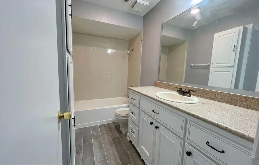 1409 Blackwell Drive, Irving, TX 75061 - Image #2