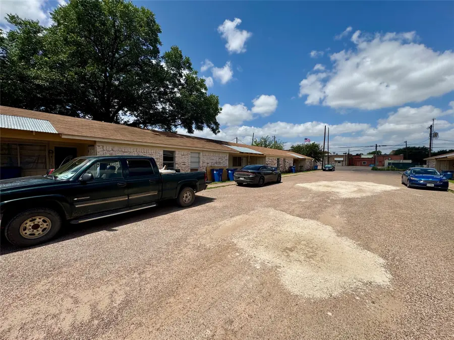 100 N Grant Street, Winters, TX 79567 - Image #3