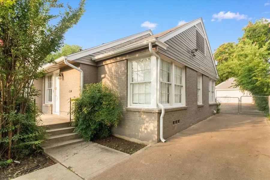 3605 Stadium Drive, Fort Worth, TX 76109 - Image #2