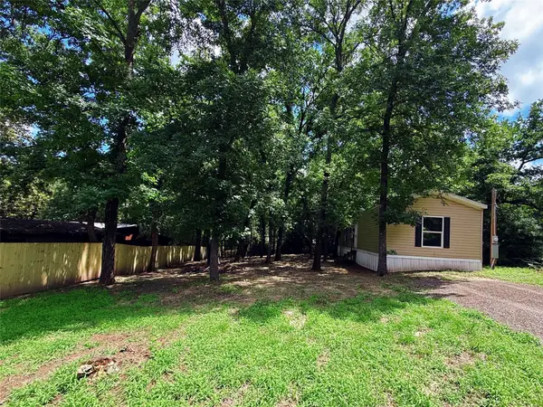 7429 Land Grant Trail, Athens, TX 75751