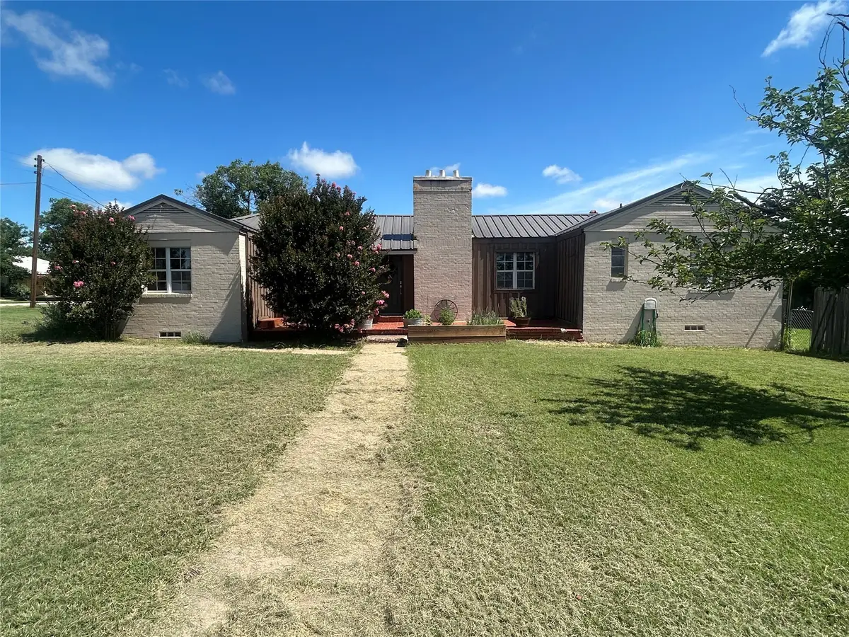 408 South Street, Throckmorton, TX 76483 - Image #1