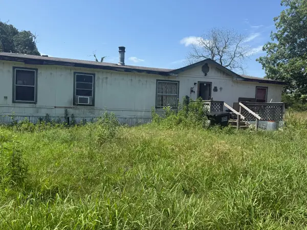 2324 Cr 44550 Road, Paris, TX 75462