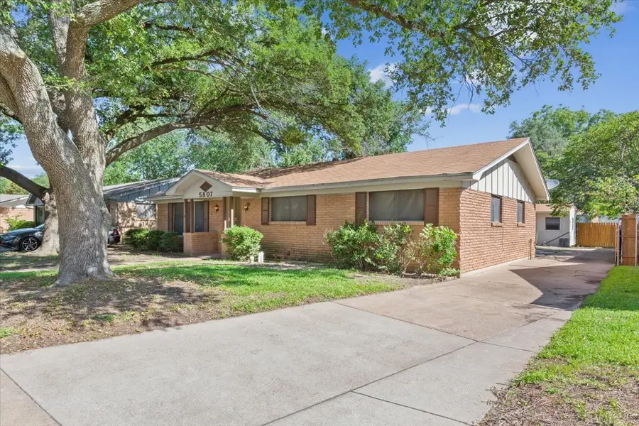 5807 Caldwell Drive, Waco, TX 76710 - Image #2
