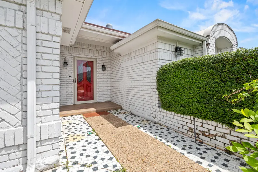 4017 Timberidge Drive, Irving, TX 75038 - Image #2