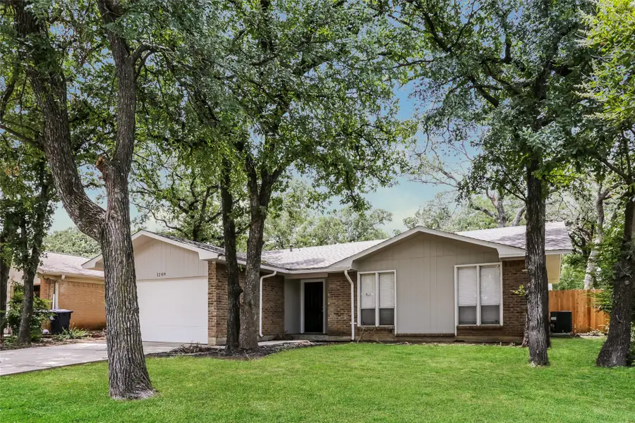 1209 Pin Oak Drive, Denton, TX 76209 - Image #2