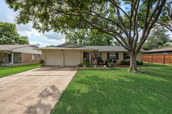 13835 Pyramid Drive, Farmers Branch, TX 75234