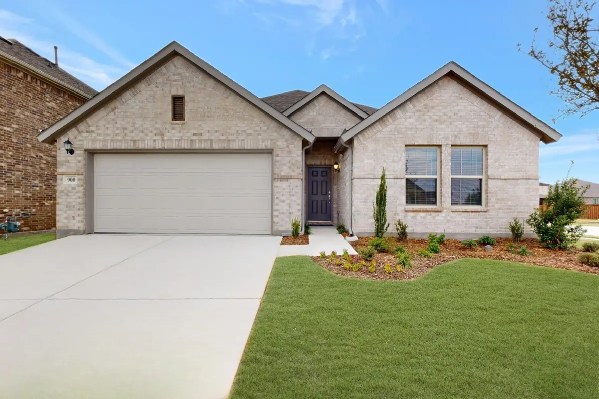 900 Wilson Drive, Justin, TX 76247 - Image #1