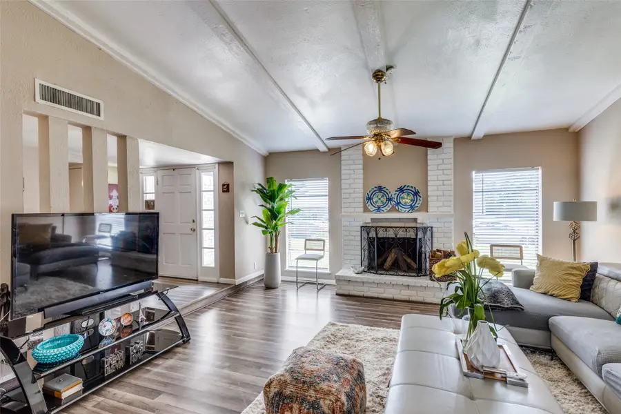 3105 Eastpark Drive, Garland, TX 75044 - Image #3