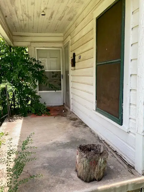 253 Graham Avenue, Bonham, TX 75418 - Image #2