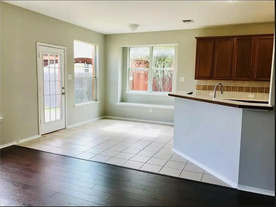 1018 Spanish Moss Drive, Garland, TX 75040 - Image #3