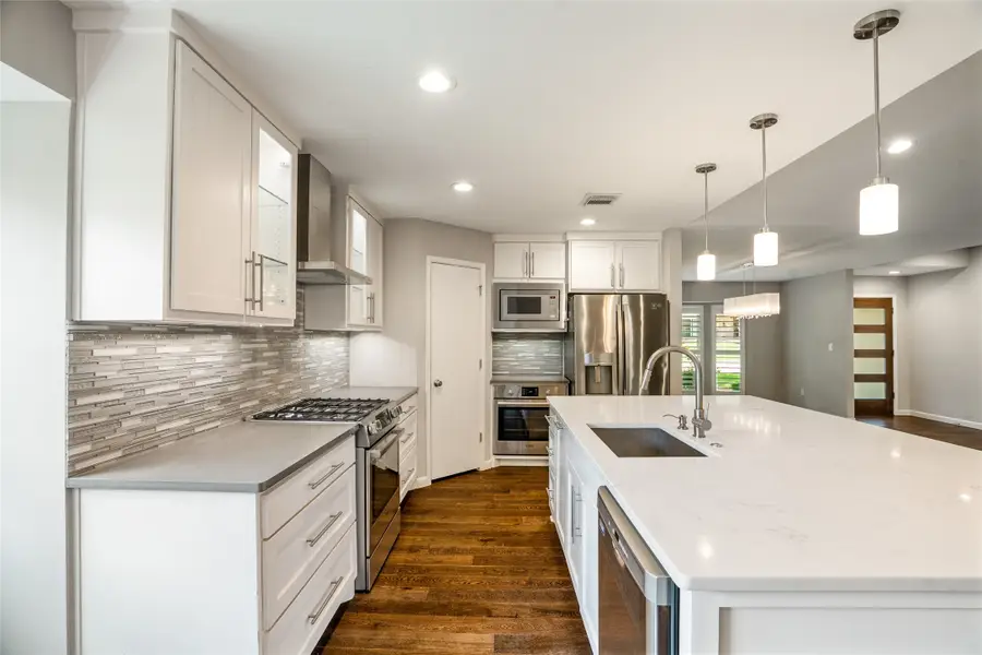 4132 Candlenut Lane, Dallas, TX 75244 - Image #2