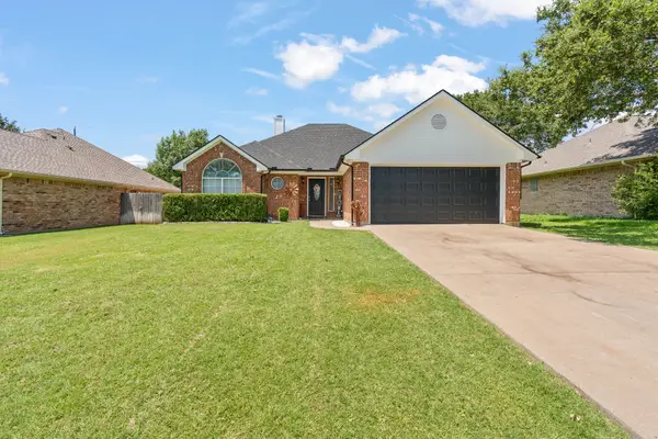 1404 Hyde Park Boulevard, Cleburne, TX 76033