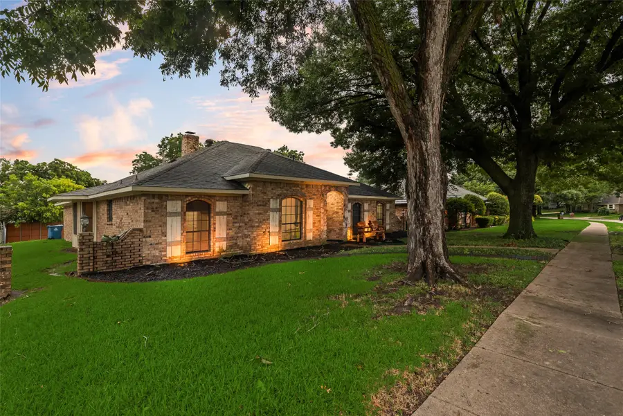 3302 Oxford Drive, Rowlett, TX 75088 - Image #3