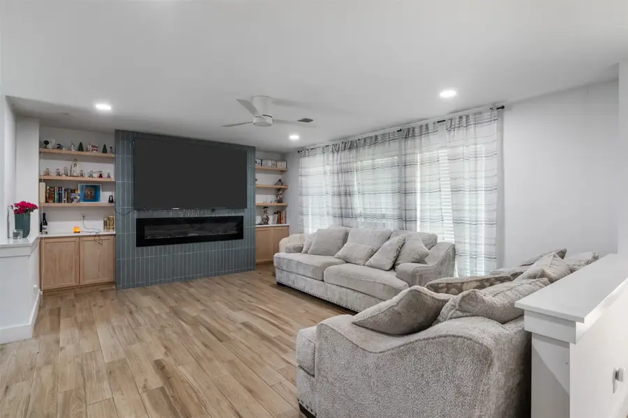 2304 Spanish Trail, Irving, TX 75060 - Image #3