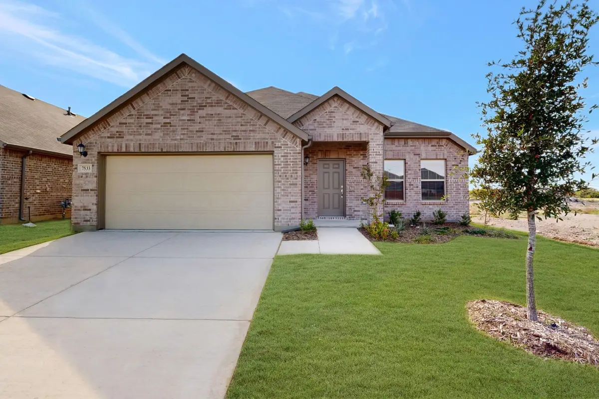 7533 Lavender Lane, Denton, TX 76249 - Image #1