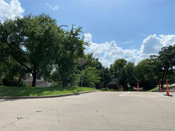 702 S Alamo Road, Rockwall, TX 75087