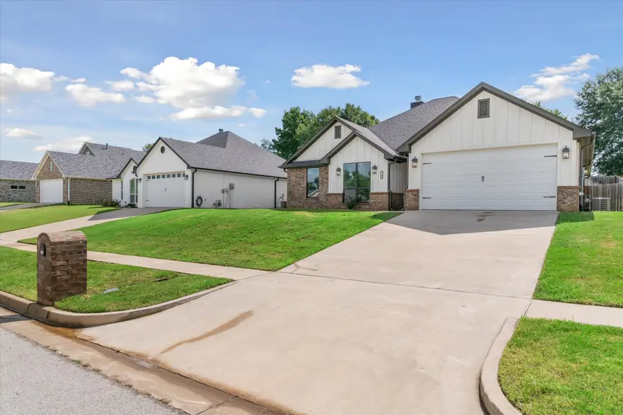 1231 Nate Circle, Bullard, TX 75757 - Image #2