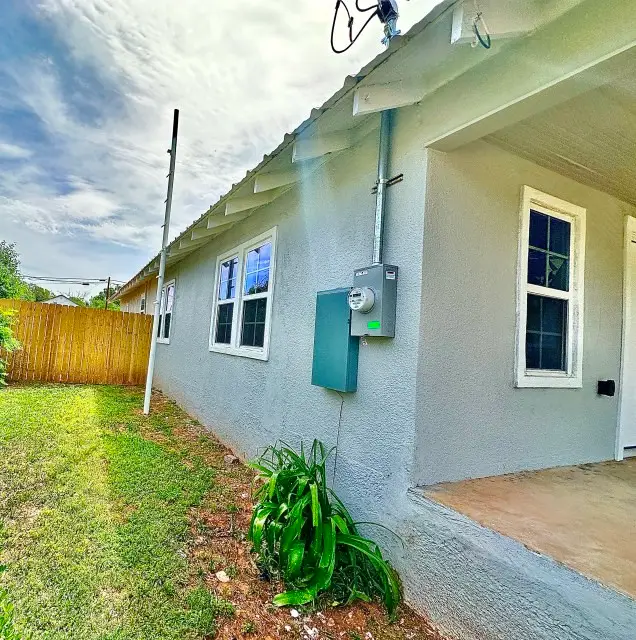 1004 Oak Street, Sweetwater, TX 79556 - Image #2