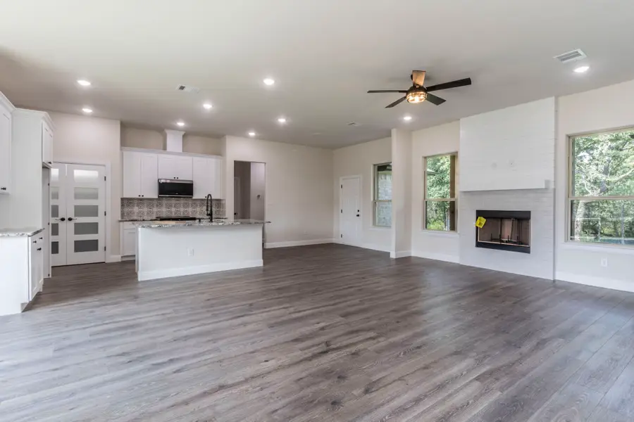 458 Jim Walter Drive, Runaway Bay, TX 76426 - Image #2