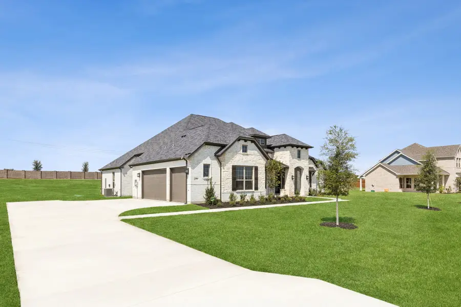 156 Swan Lake Drive, Waxahachie, TX 75165 - Image #2