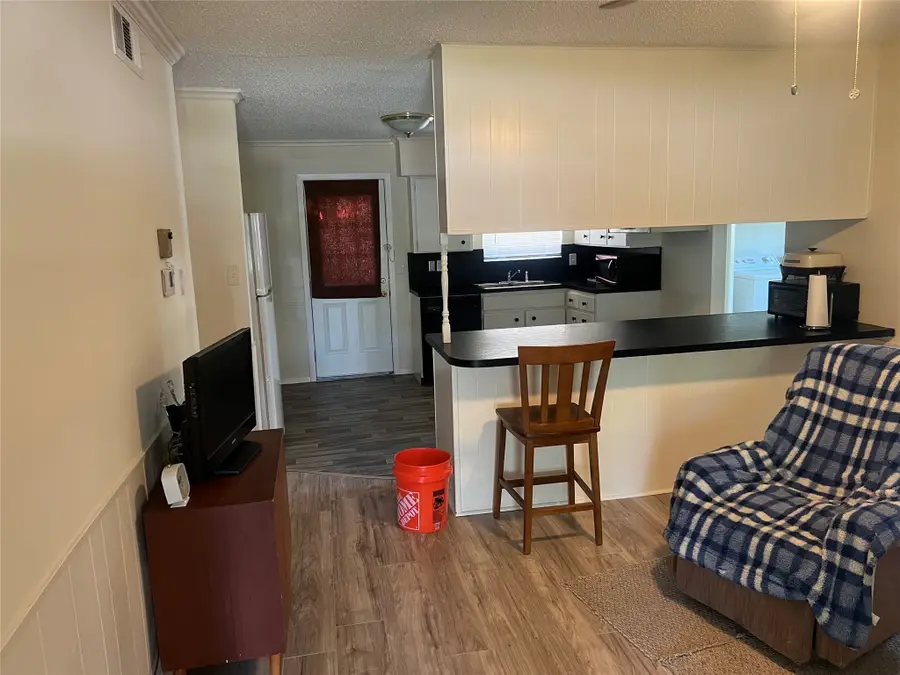 2631 Brenda Drive, Mesquite, TX 75149 - Image #3