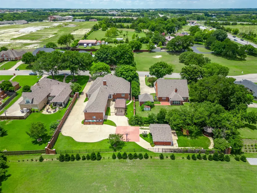 207 Baker Park Drive, Sherman, TX 75092 - Image #2