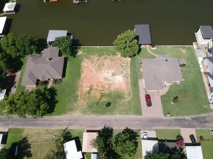 2008 Ports O Call Court, Granbury, TX 76048 - Image #2