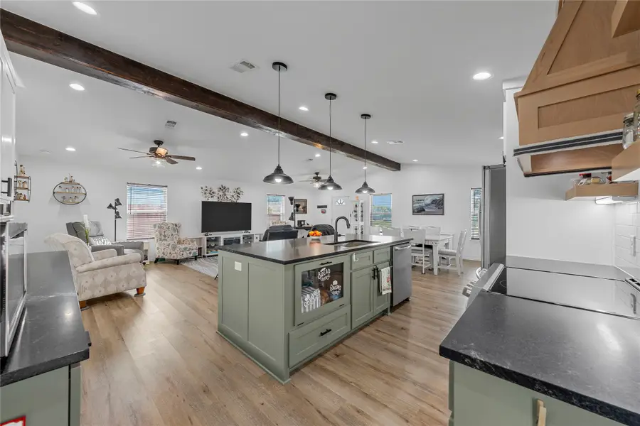 614 W 3rd Street, McGregor, TX 76657 - Image #3