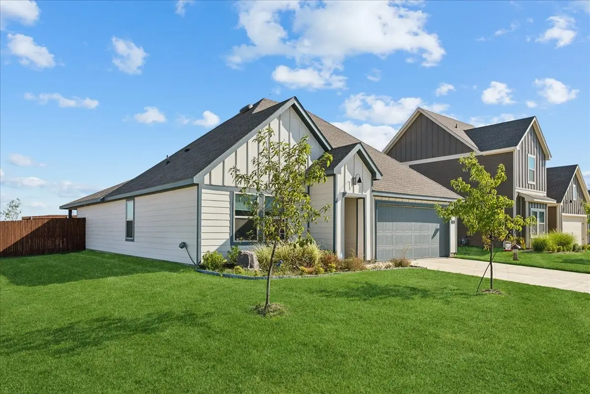 710 Primrose Lane, Pilot Point, TX 76258 - Image #1