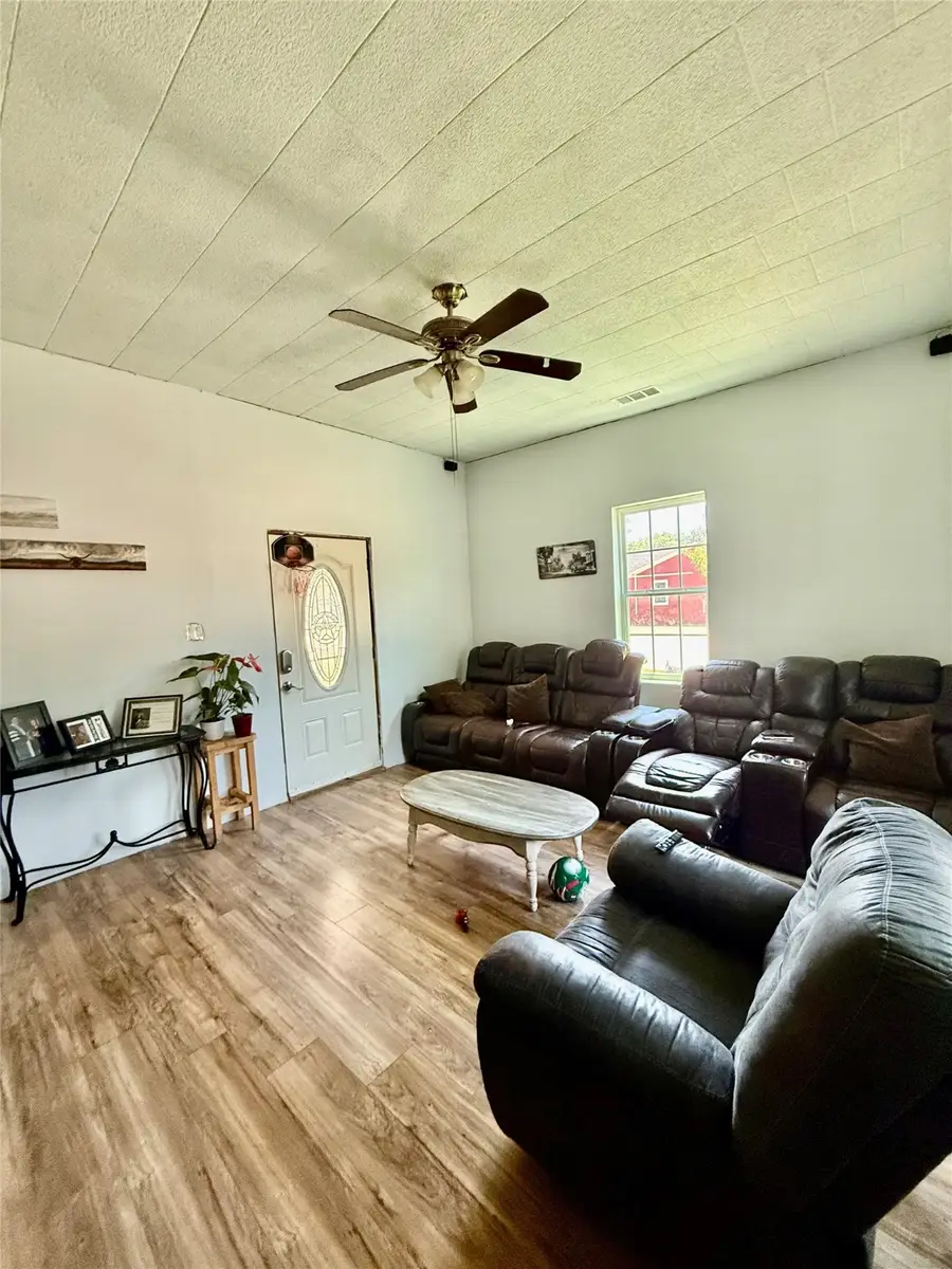 1027 W Crawford Street, Denison, TX 75020 - Image #3