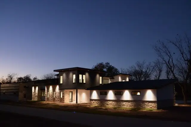 9003 King Air Drive, Granbury, TX 76049 - Image #3